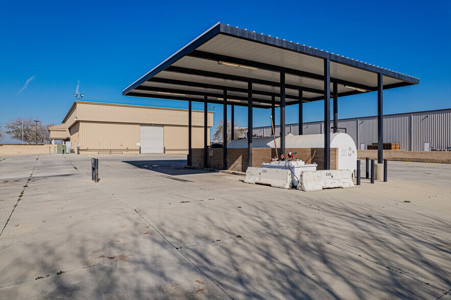 More Photos Of 34933 Imperial Ave, Bakersfield Industrial For Lease