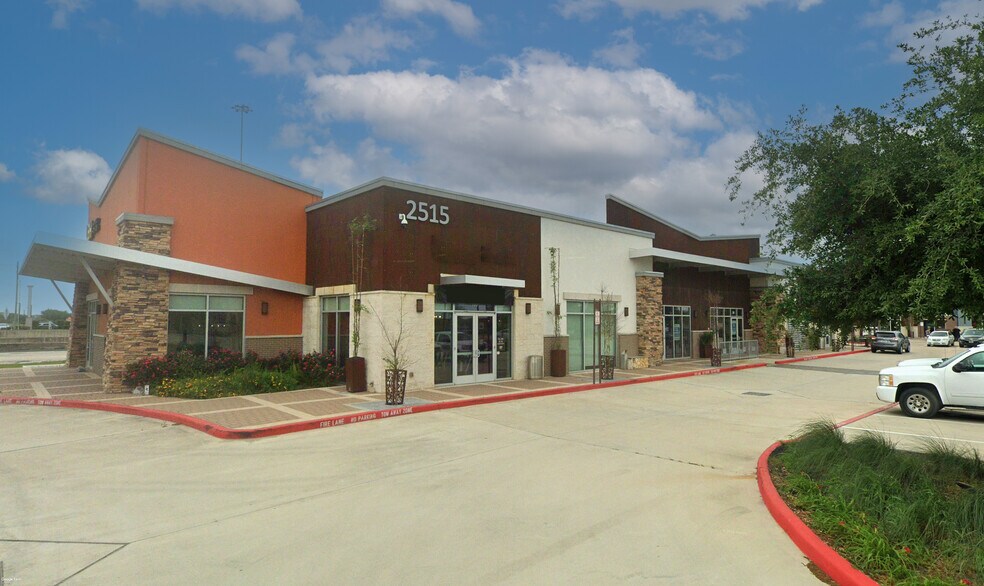 Primary Photo Of 2515 S Gulf Fwy, League City Freestanding For Lease