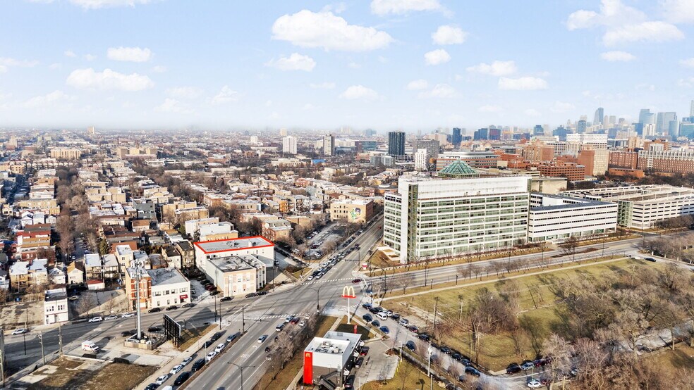 More Photos Of 1110 S Oakley Blvd, Chicago Office For Sale