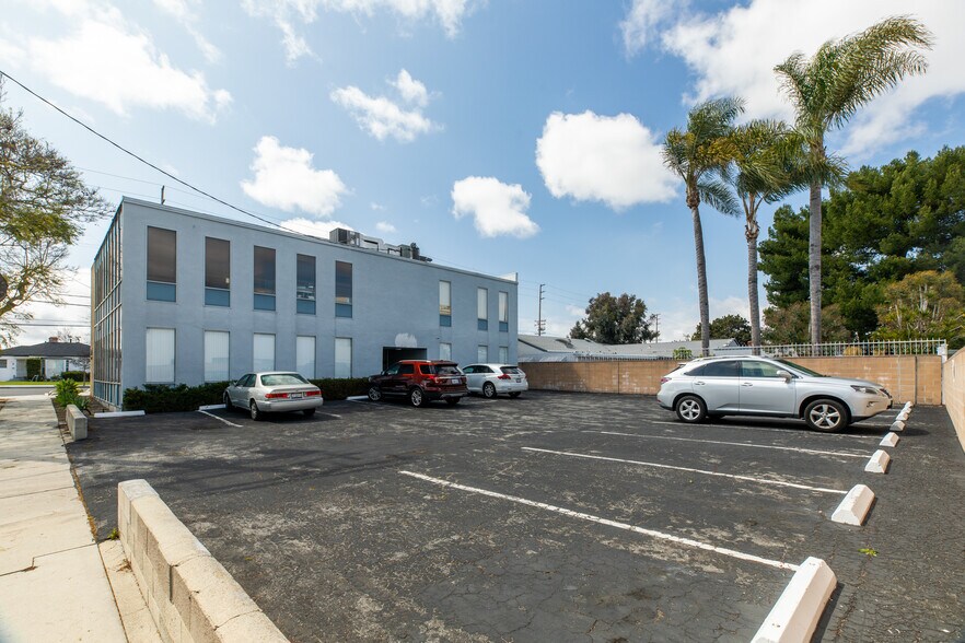 More Photos Of 25332 Narbonne Ave, Lomita Medical For Lease