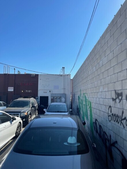 More Photos Of 7219-7223 Melrose Ave, Los Angeles Storefront For Lease