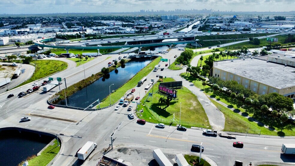 More Photos Of NW South River Dr, Medley Land For Lease