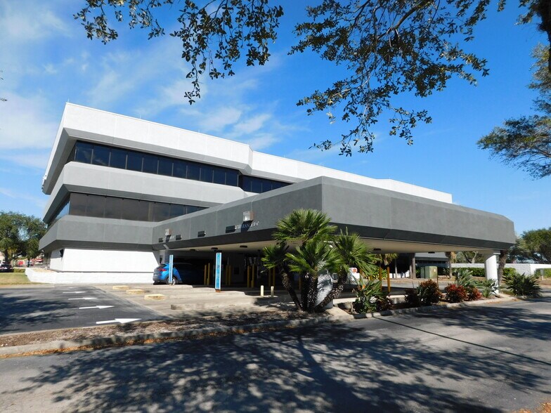 More Photos Of 775 E Merritt Island Causway, Merritt Island Medical For Lease