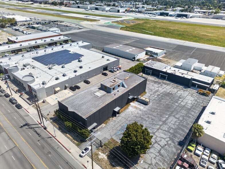 More Photos Of 6840-6842 Hayvenhurst Ave, Van Nuys Distribution For Lease