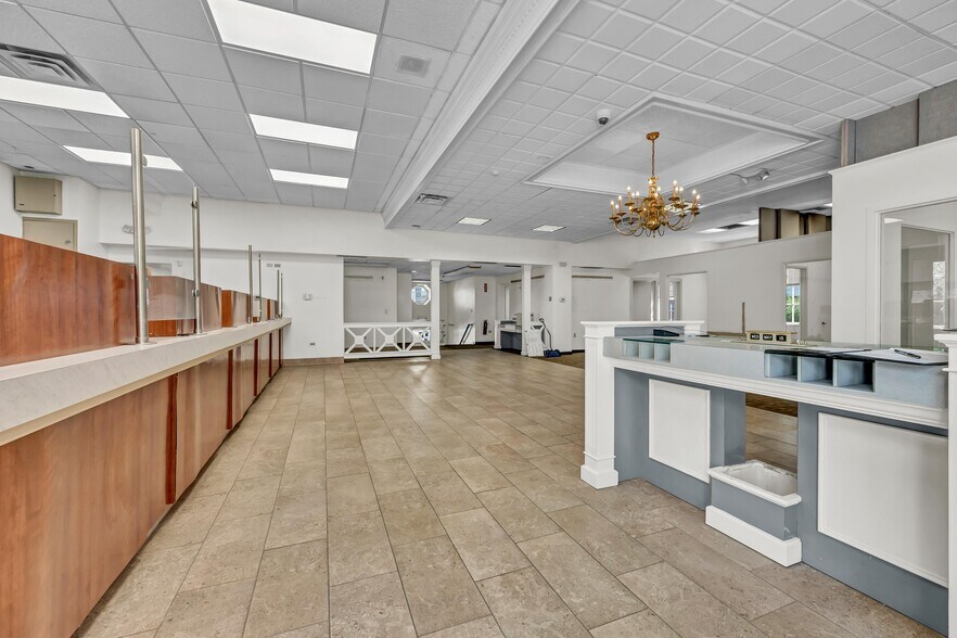 More Photos Of 159 Greenwood Ave, Bethel Bank For Lease