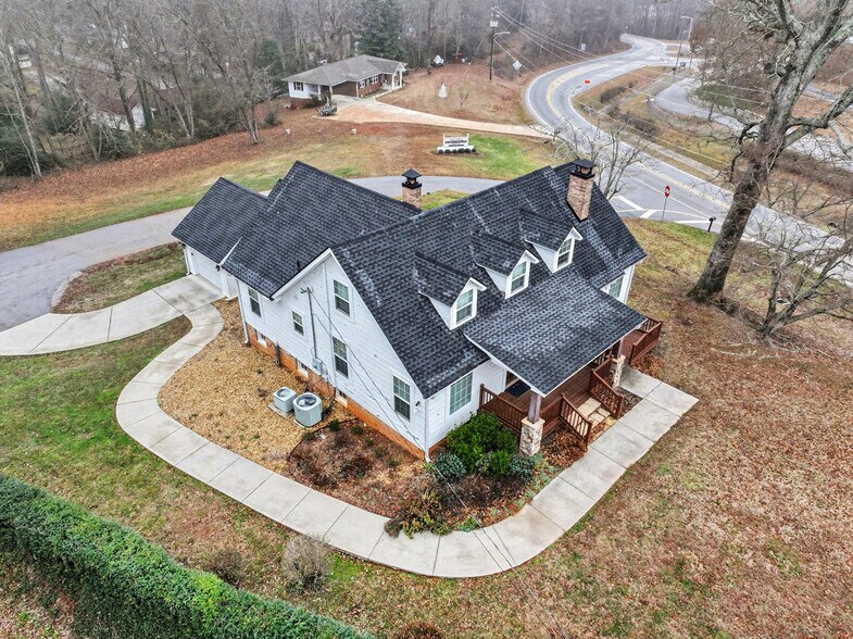 More Photos Of 783 Grove St N, Dahlonega Office For Sale