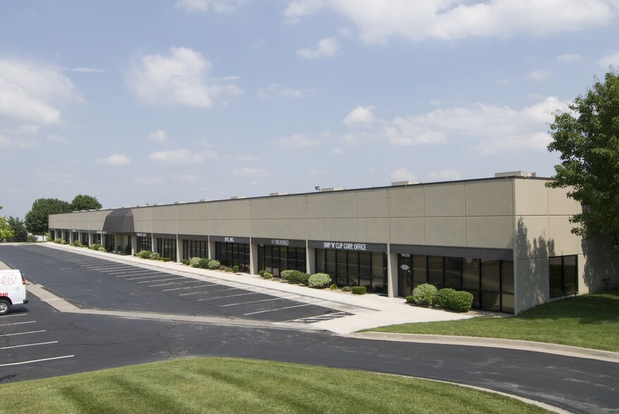 More Photos Of 11429 Strang Line Rd, Lenexa Flex For Lease
