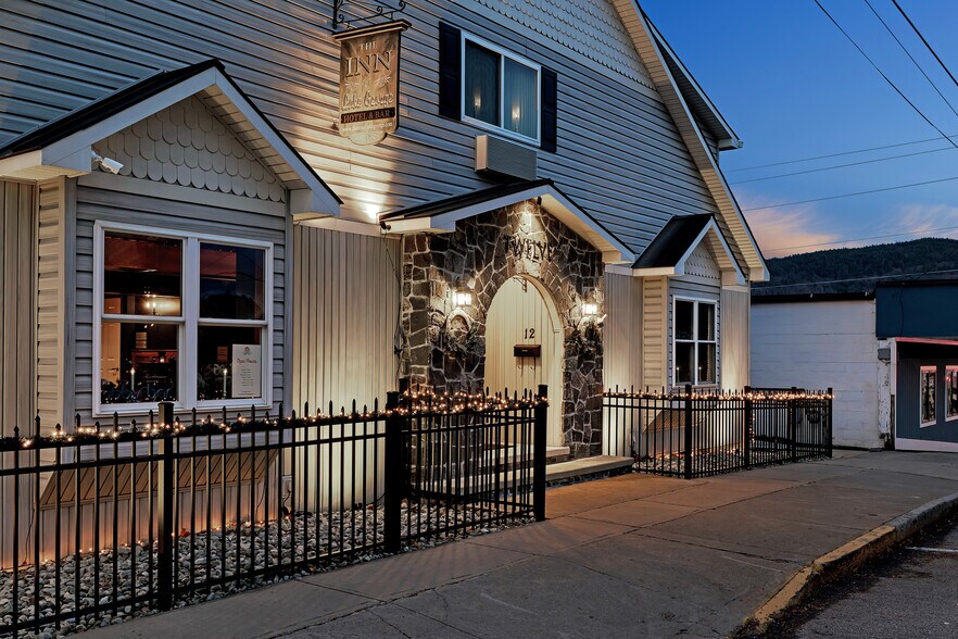 More Photos Of 12 McGillis Ave, Lake George Hotel For Sale