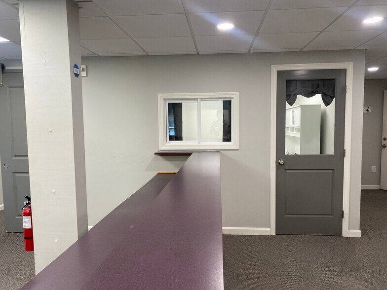 More Photos Of 705-709 Milford Rd, Merrimack Unknown For Lease