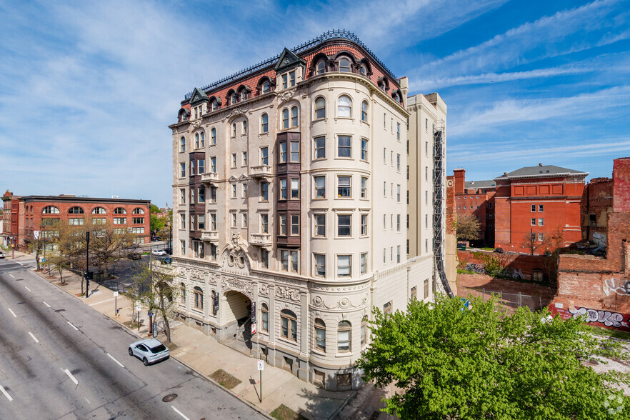 Primary Photo Of 306 W Franklin St, Baltimore Apartments For Lease