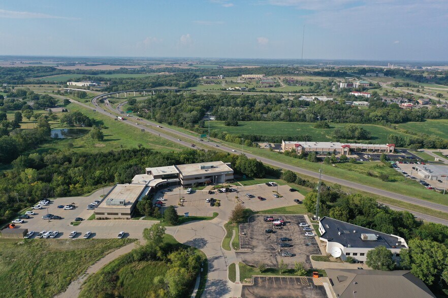 More Photos Of 1200 SW Executive Dr, Topeka Office For Sale