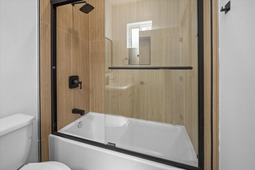 More Photos Of 910 Hudson ave, Los Angeles Apartments For Sale