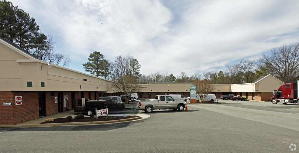 More Photos Of 7921 W Broad St, Richmond Flex For Lease