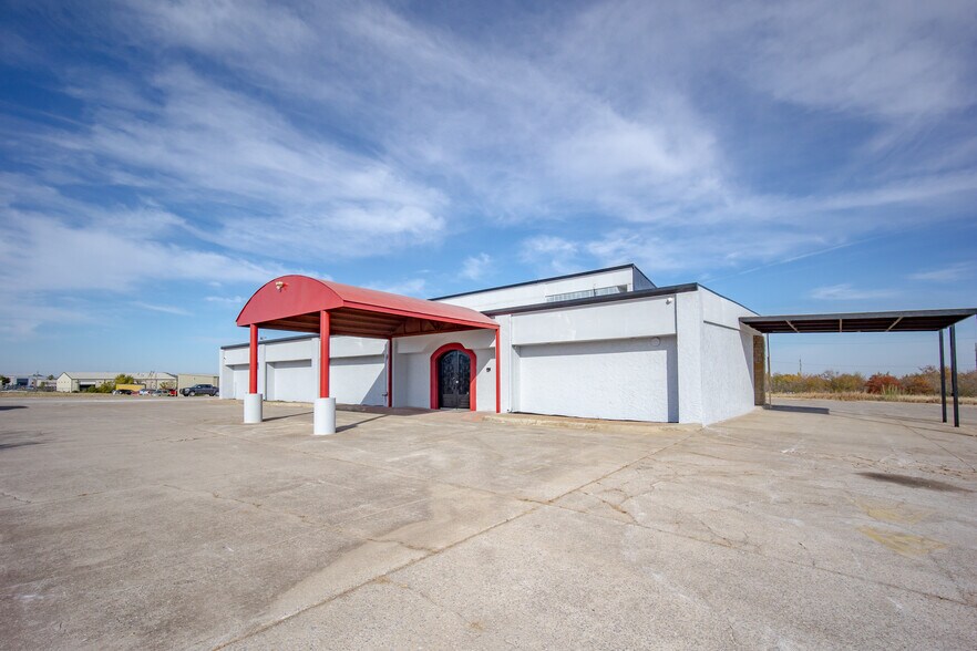 Primary Photo Of 6825 W Wilshire Blvd, Oklahoma City Theater Concert Hall For Sale