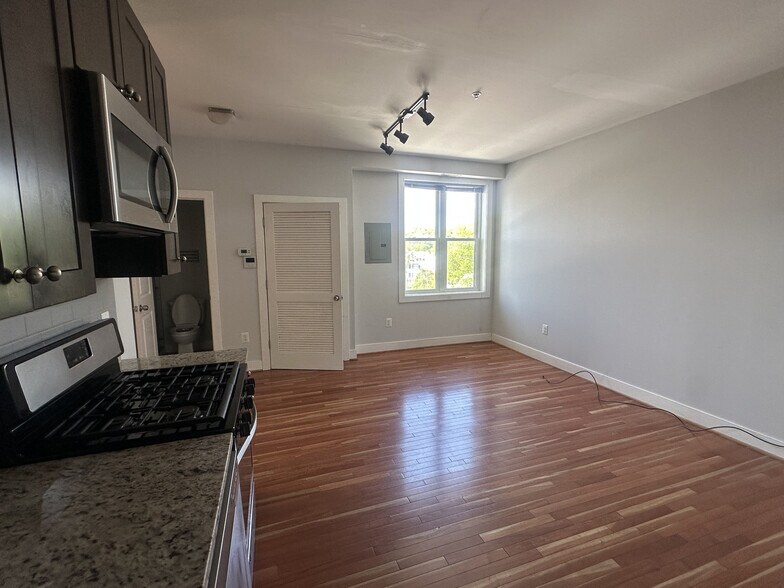 More Photos Of 5420 3rd St NW, Washington Apartments For Sale