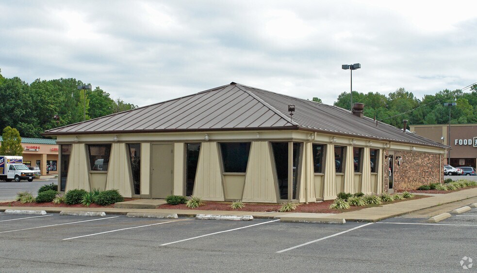 More Photos Of 551-801 Merrimac Trl, Williamsburg Unknown For Lease