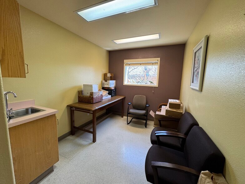 More Photos Of 1190 Ryland St, Reno Medical For Lease