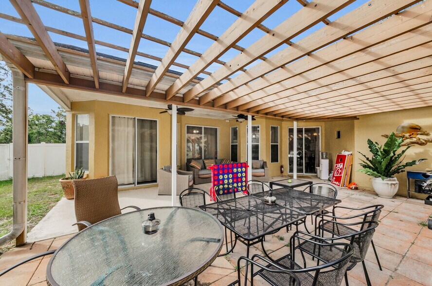 More Photos Of 11748 La Madera Blvd, Port Richey Office For Sale