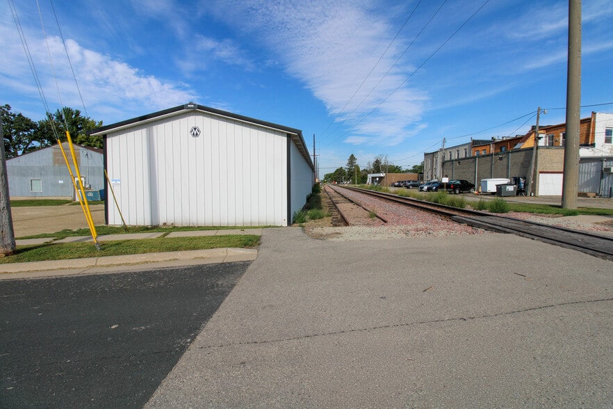 More Photos Of 14 1st SE st, Dodge Center Industrial For Sale