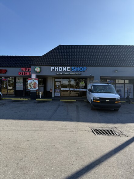 Primary Photo Of 13010-13180 W State Road 84, Davie Freestanding For Lease