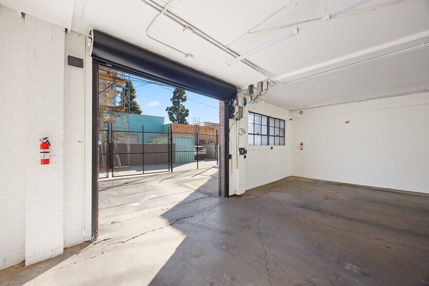 More Photos Of 3814 Willat Ave, Culver City Warehouse For Lease