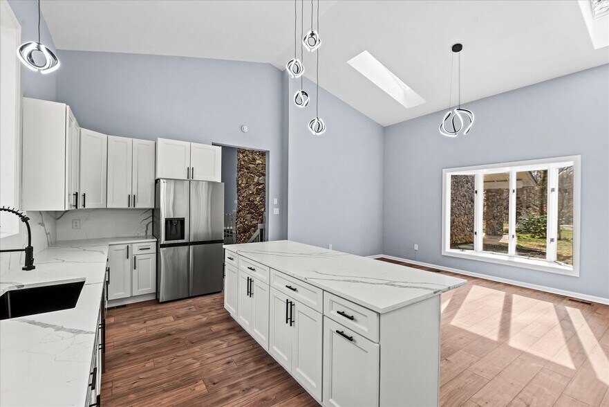 More Photos Of 7621 River Rd, Fredericksburg Specialty For Sale