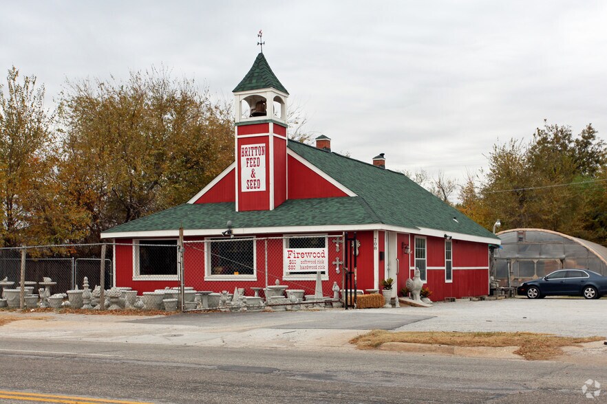 More Photos Of 708 W Britton Rd, Oklahoma City Freestanding For Sale