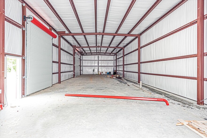 More Photos Of 31815 FM 2978 Rd, Magnolia Warehouse For Lease