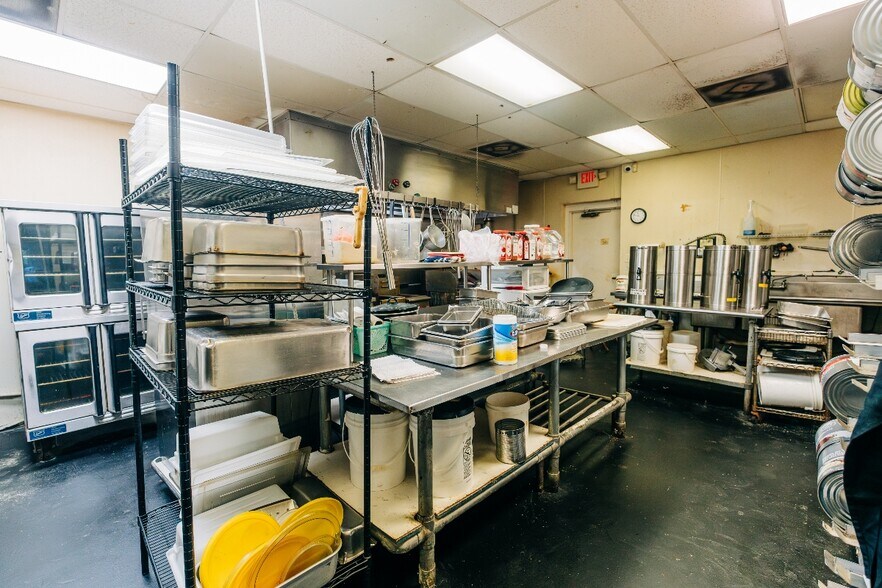 More Photos Of 1509 Salem Rd, Beaufort General Retail For Sale