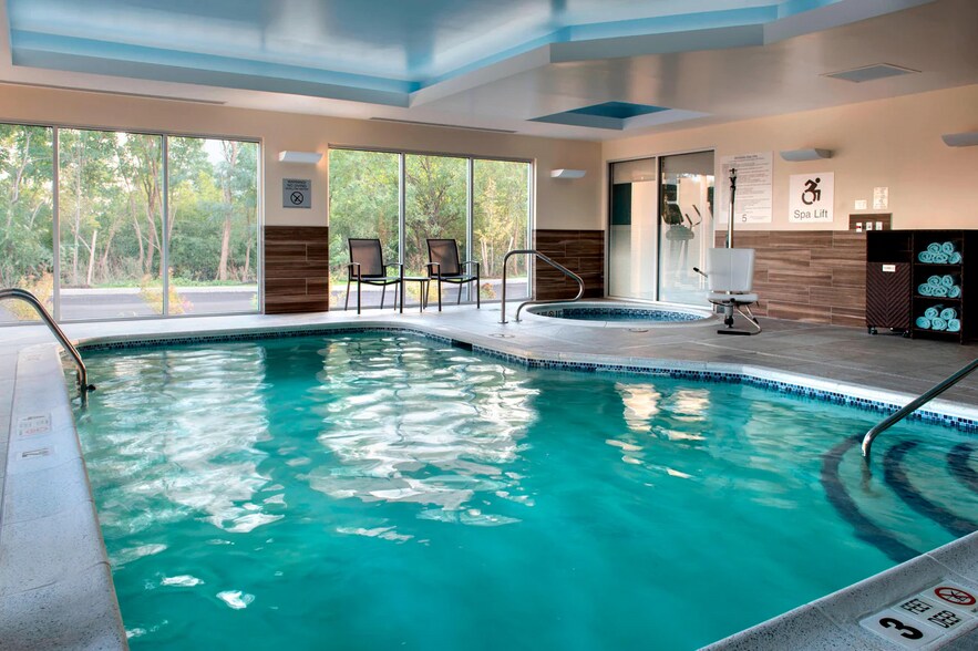 More Photos Of 3900 Rensch Rd, Buffalo Hotel For Sale