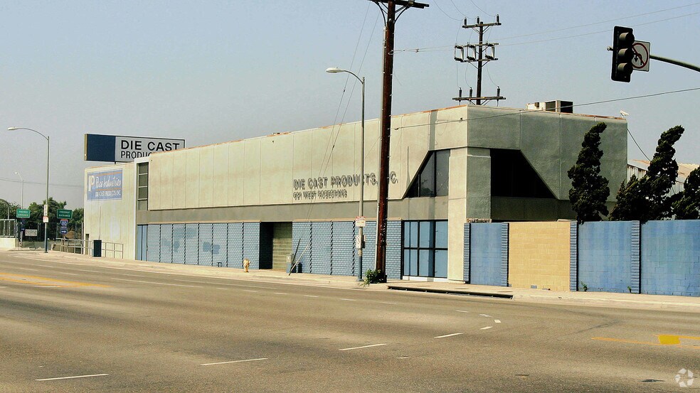 More Photos Of 621 W Rosecrans Ave, Gardena Warehouse For Lease