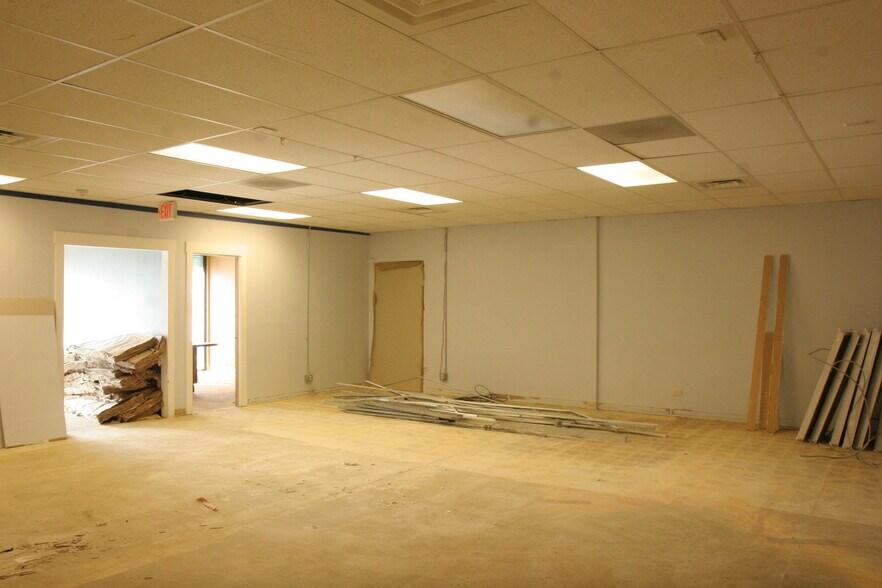 More Photos Of 4684-4688 W Chinden Blvd, Boise Freestanding For Lease