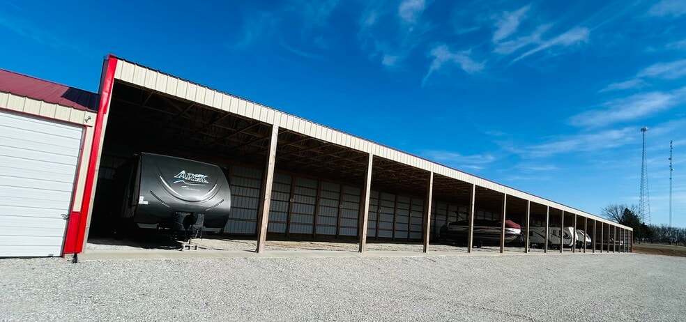 More Photos Of 10510 SE Hwy 7, Clinton Self Storage For Sale