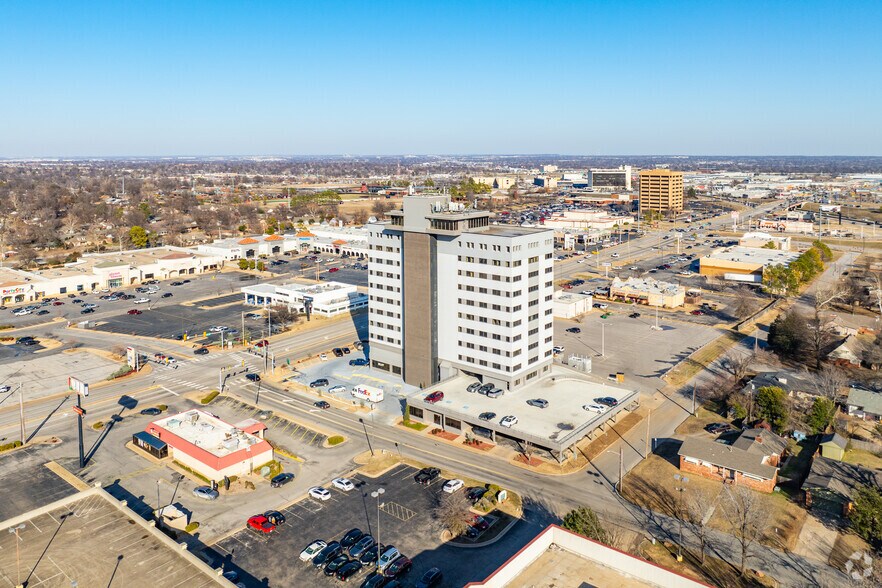 More Photos Of 4111 S Darlington Ave, Tulsa Office For Lease