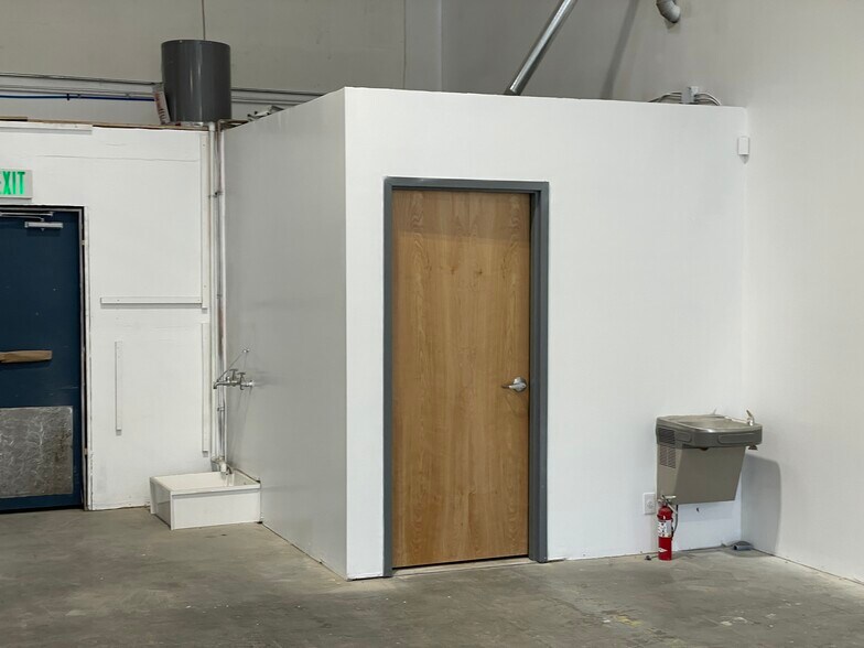 More Photos Of 2750-2790 Industrial Ln, Broomfield Light Manufacturing For Lease