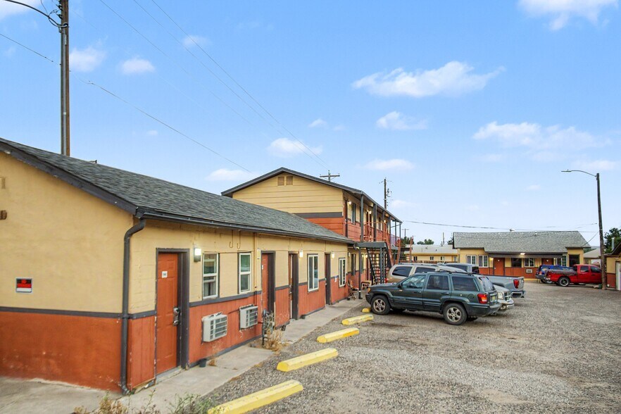 More Photos Of 801 W Broadway Ave, Bloomfield Hotel For Sale