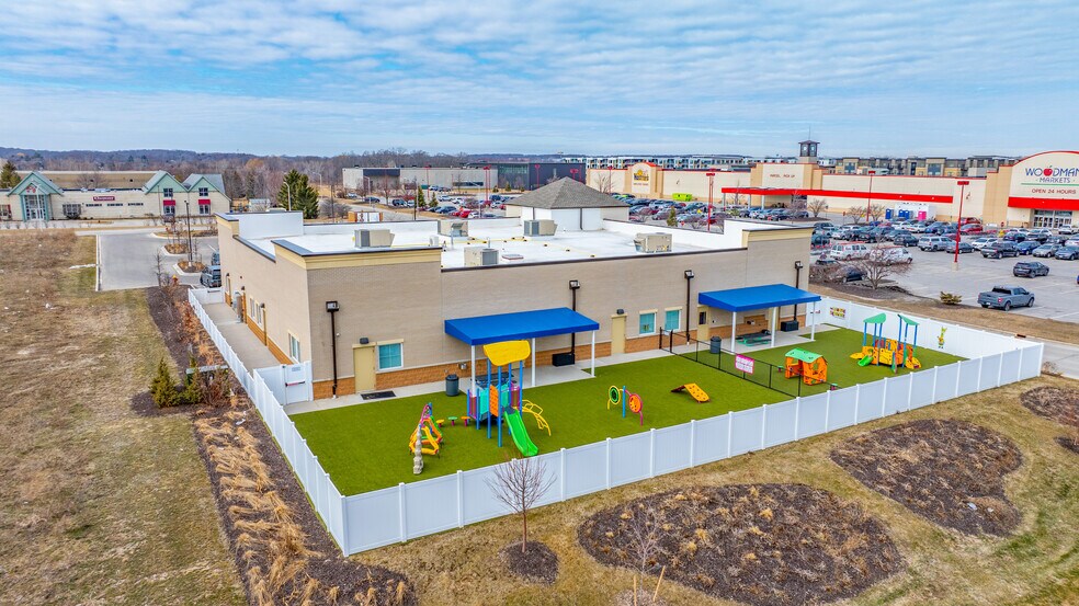 More Photos Of 8206 S Anthony Way, Oak Creek General Retail For Sale