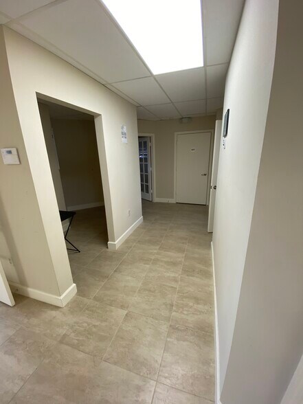 More Photos Of 2836-2854 SE Federal Hwy, Stuart Medical For Lease