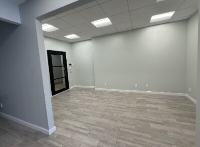 More Photos Of 43-24 21st St, Long Island City Warehouse For Lease