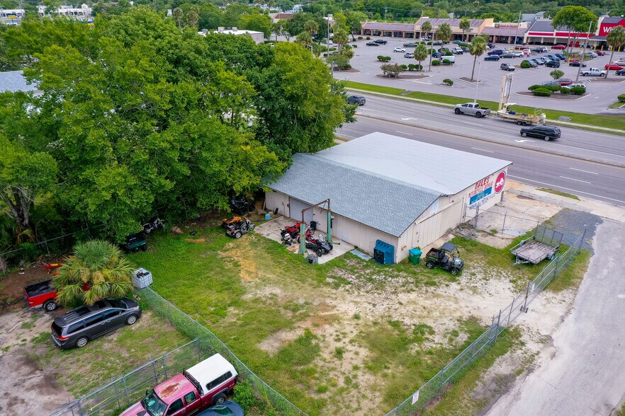 More Photos Of 1520 N Nova Rd, Daytona Beach Manufacturing For Sale