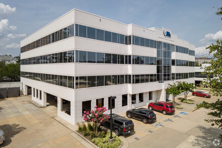More Photos Of 2760 Eisenhower Ave, Alexandria Office For Lease