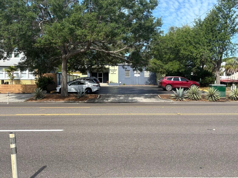 Primary Photo Of 1262 Dr. Martin Luther King Jr St N, Saint Petersburg Office For Sale
