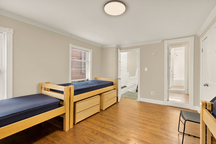 More Photos Of 228 E Capitol St NE, Washington Apartments For Sale