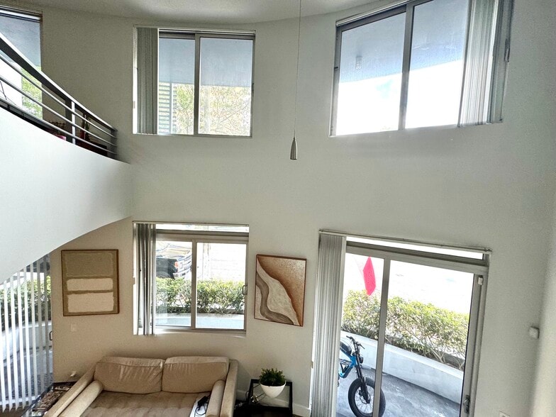 More Photos Of 3339 Virginia St, Coconut Grove Apartments For Lease