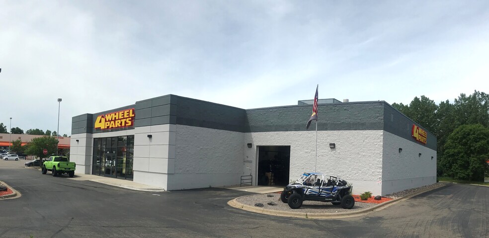 More Photos Of 6771 N Boone Ave, Minneapolis Auto Repair For Lease