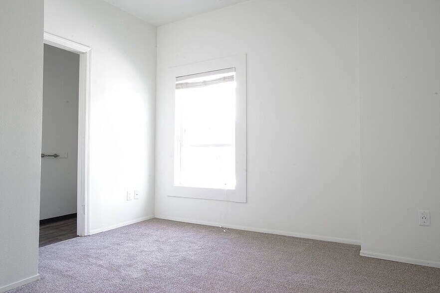 More Photos Of 701-711 E Pike St, Seattle Apartments For Sale