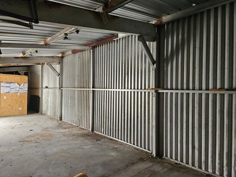 More Photos Of 4330 Cheyenne St, North Charleston Flex For Sale