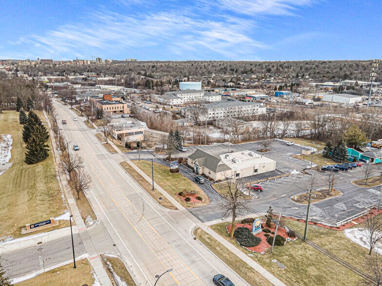 More Photos Of 2295 S State St, Ann Arbor Freestanding For Sale