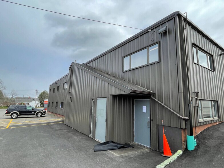 More Photos Of 249 Western Ave, Augusta Office For Sale