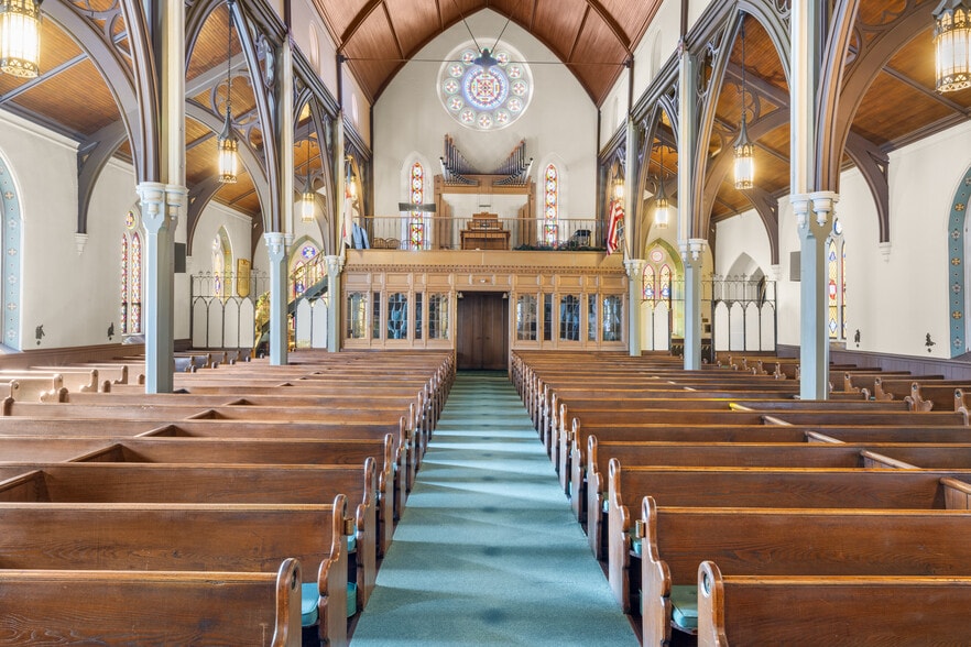 More Photos Of 136 E Main St, Meriden Religious Facility For Sale